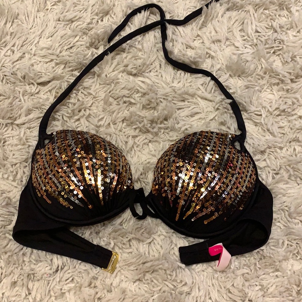 Victoria’s Secret swimsuit top